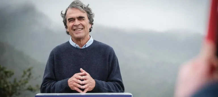 El candidato presidencial Sergio Fajardo cierra su campaña con mensaje de unidad y respeto político