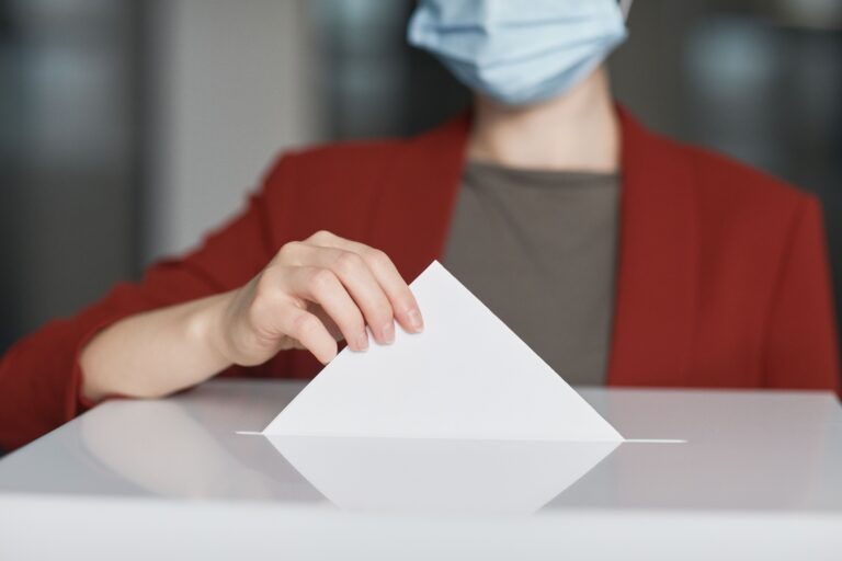Estudio del Instituto de Ciencia Política identifica 504 puestos de votación con alto riesgo por presencia de grupos armados