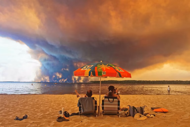 Europa arde: incendios forestales en España, Francia y Grecia dejan miles de evacuados y ponen en alerta al continente
