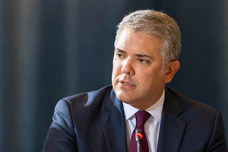 Iván Duque plantea una alternativa para la posesión de Abelardo de la Espriella en una guarnición militar
