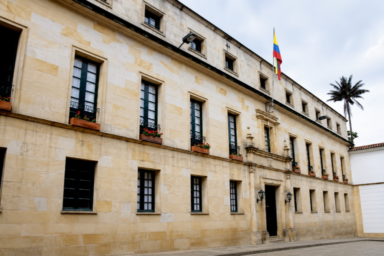 Abelardo de la Espriella anuncia que la Casa de Nariño será un museo y trasladará la Presidencia al Palacio de San Carlos