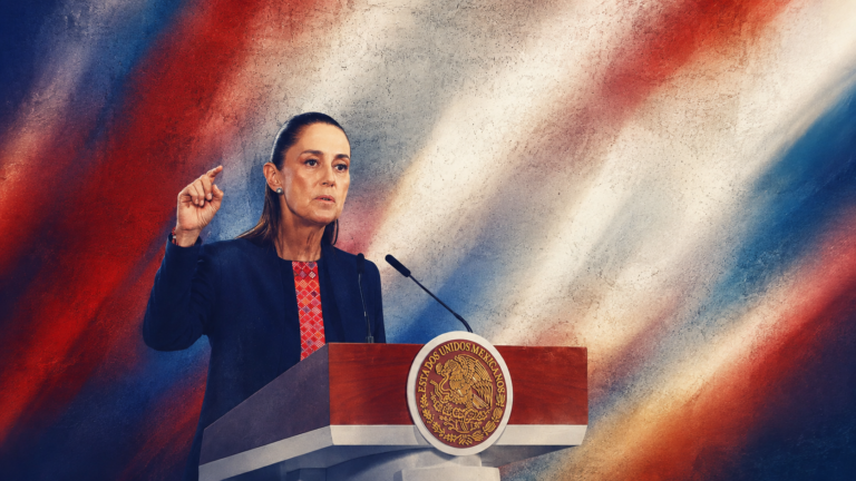 Sheinbaum insiste en restringir celulares en las aulas y propone volver al papel y lápiz
