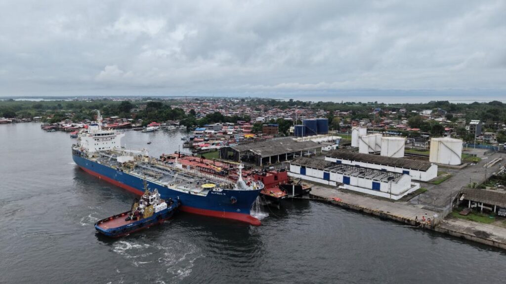 Se duplica la llegada de buques de combustible al Puerto de Tumaco con el arribo de los tanqueros Willard y Alfred N