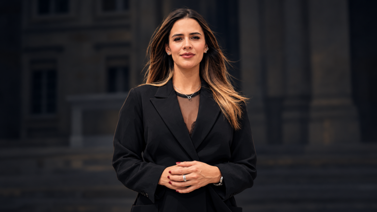Mafe Carrascal presenta ponencia negativa contra proyecto sobre acompañamiento a mujeres gestantes